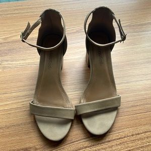 Cityclassified Short Nude Heels